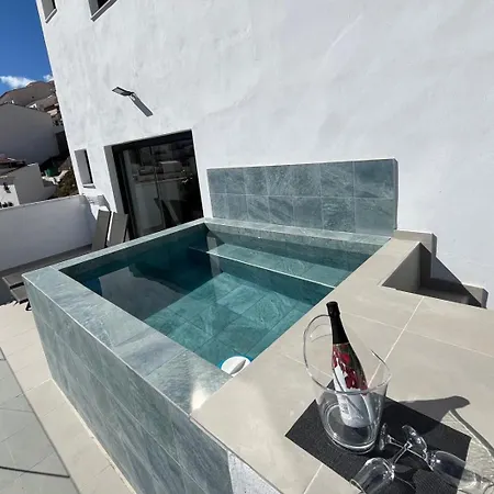 公寓式酒店 La Lipa Con Piscina Privada *